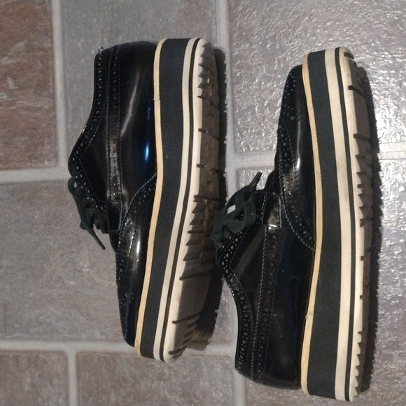 Prada Black Brogue Patent Leather Platform Derby wingtip Oxfords size 34 - Picture 4 of 10